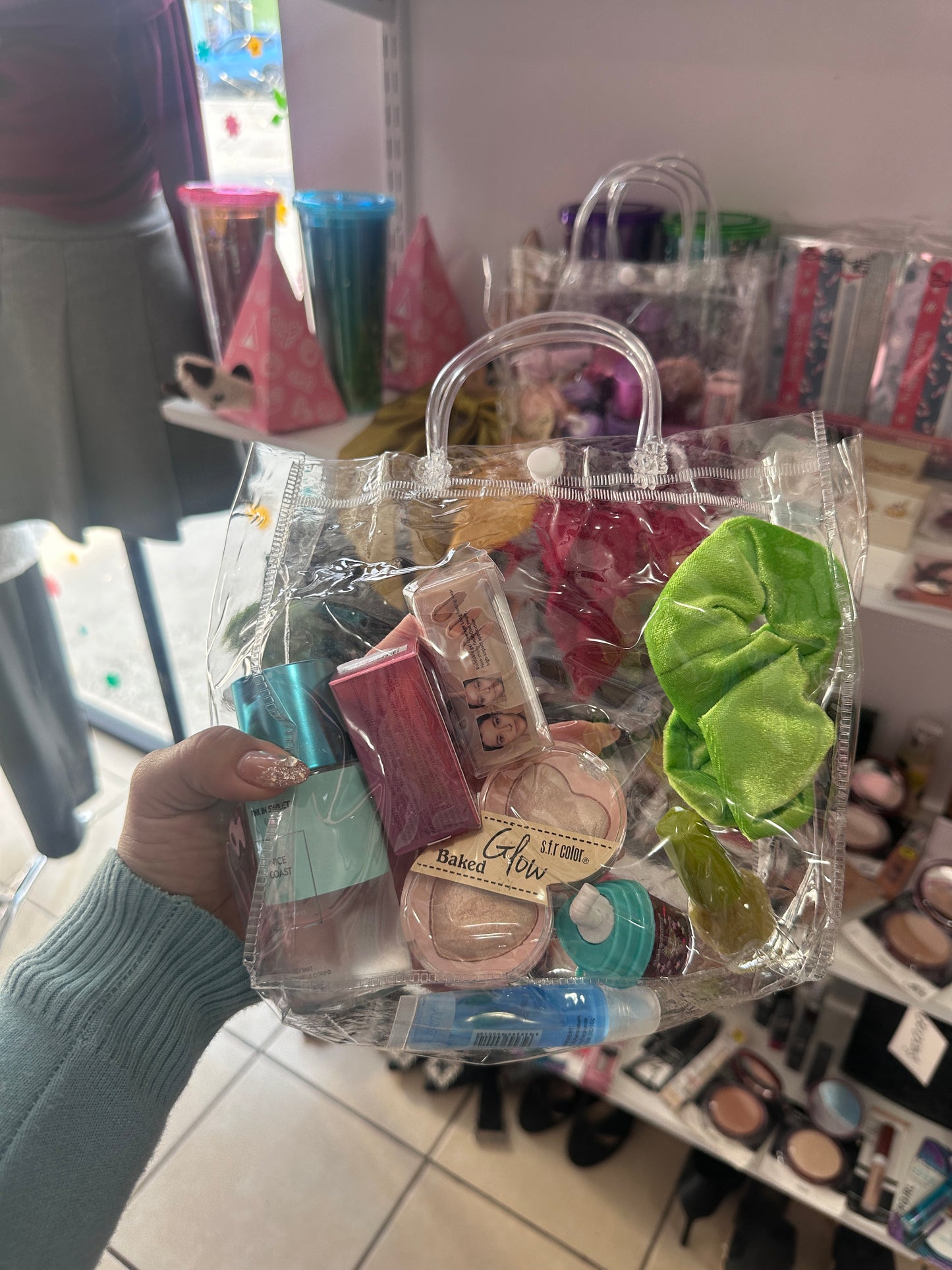 Set maquillaje y perfume dama