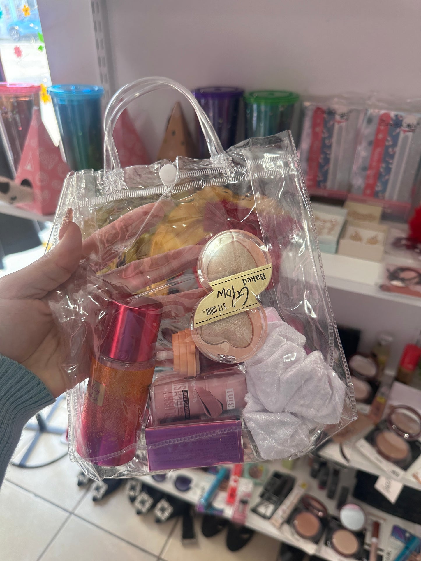 Set maquillaje y perfume dama